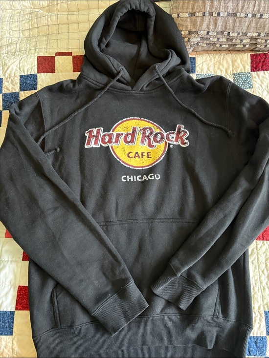 Hard Rock Cafe Other - Hard Rock Cafe Chicago Black Crewneck Sweatshirt with Yellow & Red Logo